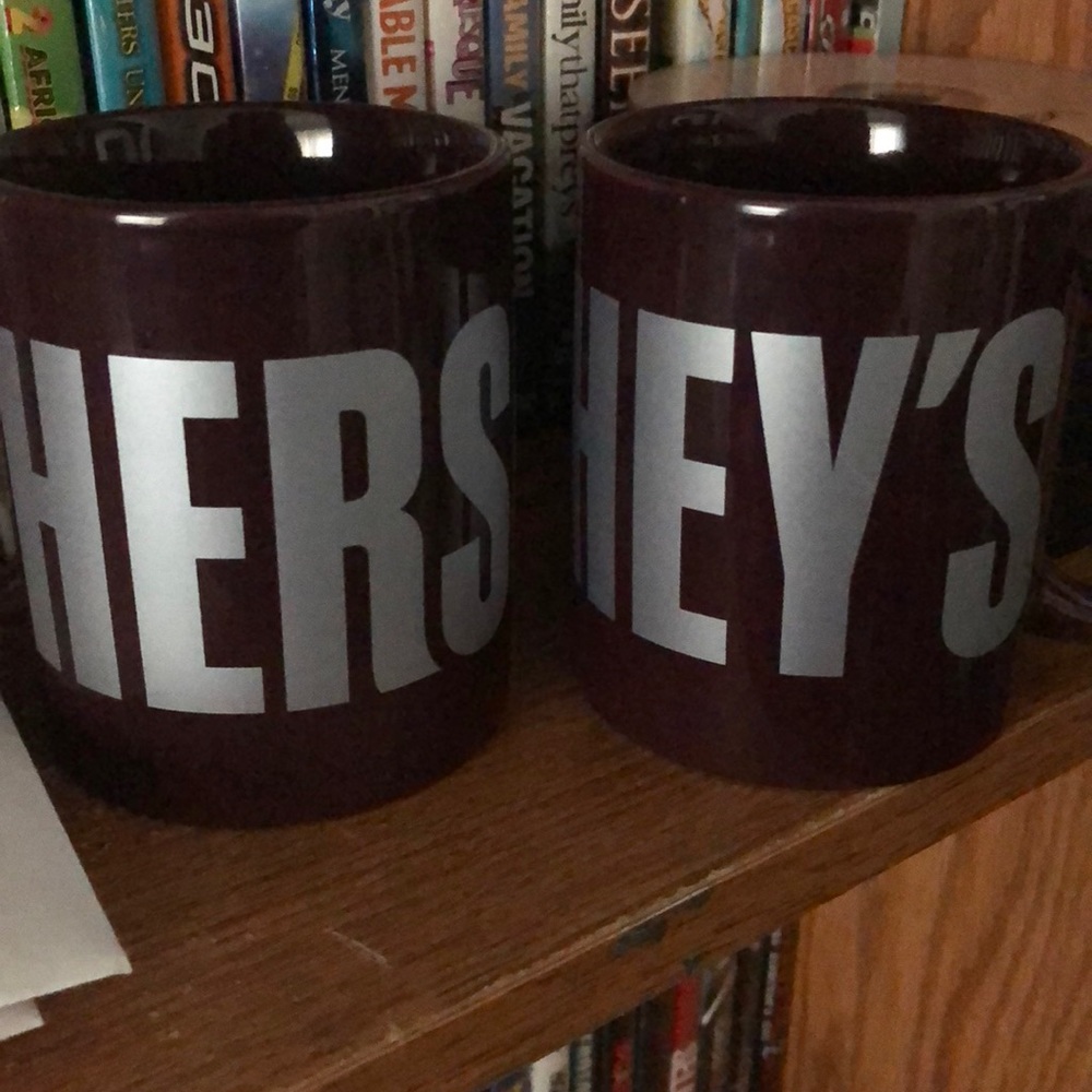 Coffe mugs (Hershey)